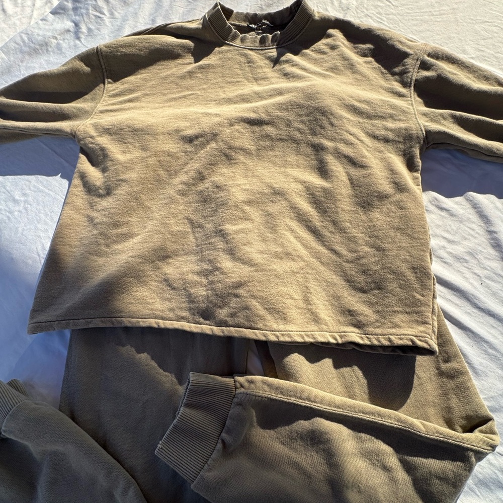Cozy Tan Sweatshirt and Sweatpants Set